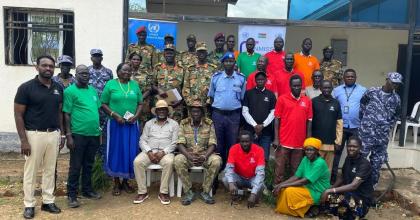 Nuwan Uddika Liyanage (left) UN Volunteer Human Rights Officer with the United Nations Mission in South Sudan attends a training session with community members in Malakal, South Sudan.