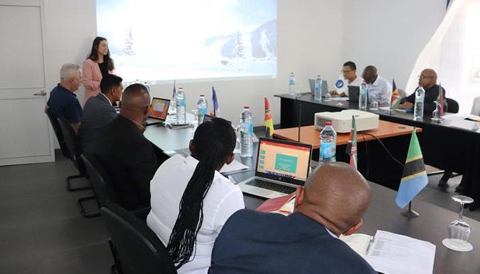 Sofia Biasin, during a presentation at the Regional Maritime Information Sharing Centre (RMIFC) in Antananarivo, Madagascar, exchanging good practices and information on countering maritime crime.